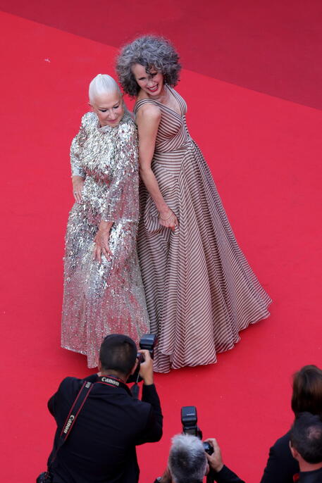 Helen Mirren e Andie MacDowell a Cannes © EPA