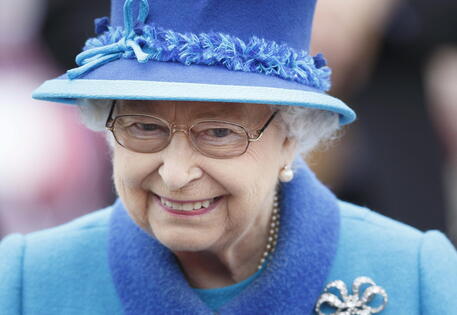 Queen Elizabeth II dies © EPA
