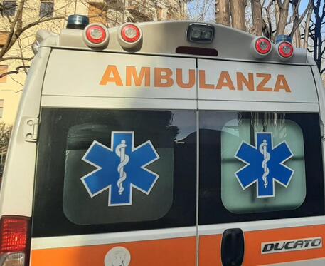 Ambulanza Torino generica © ANSA