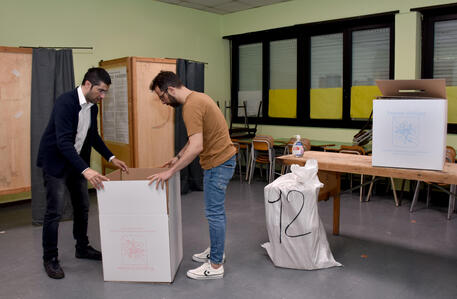 Comunali a Catania, preparativi seggi elettorali © ANSA