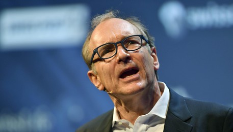L'inventore di Internet Tim Berners-Lee alla Fiera di Rimini (ANSA)