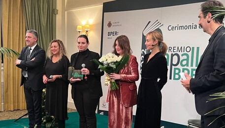 A Francesca Maccani premio Rapallo Bper per le donne scrittrici (ANSA)