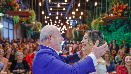 Lula sposa la sociologa Rosangela da Silva (ANSA)