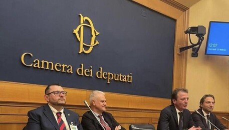 Genoa Club Zeneixi de Roma presentazione in Parlamento (ANSA)