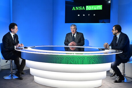 Il ministro Tajani al Forum ANSA
