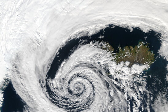 Un ciclone visto dallo spazio (fonte; PickPik)