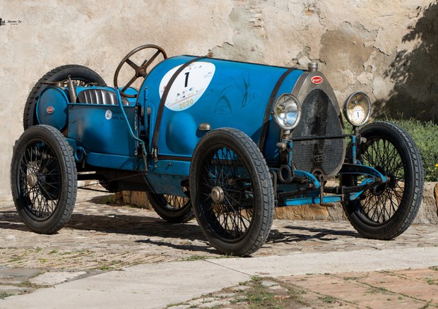 Bugatti centenaria sbanca concorso d'eleganza La Dolce Vita © ANSA