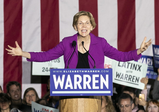 Elizabeth Warren (foto: EPA)