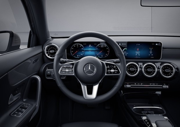 Mercedes, sviluppo sistemi AI redditizi come vendita di auto © ANSA