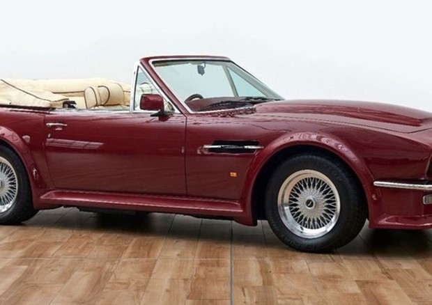 Auto, in vendita la Aston Martin di David Beckham © auto trader