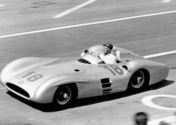 Mercedes Formula 1, debutto vittorioso a Reims 4 luglio 1954 © Daimler Press