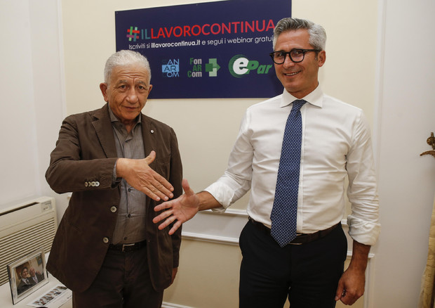 Il segretario generale della Confsal, Angelo Raffaele Margiotta, ed il presidente di Cifa, Andrea Cafà © ANSA
