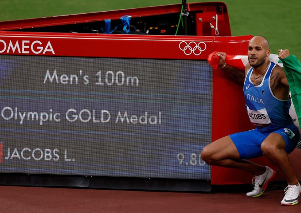 Marcell Jacobs medaglia d'oro nei 100 metri (foto: AFP)