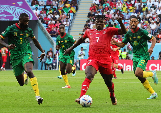 Svizzera e Camerun in campo ai Mondiali del Qatar (foto: EPA)