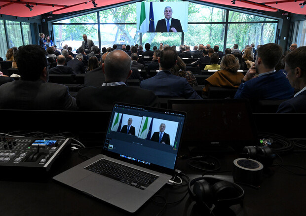 Il videomessaggio del ministro degli Esteri, Antonio Tajani, durante il primo meeting annuale dell'Advisory board investitori esteri (Abie) di Confindustria © ANSA