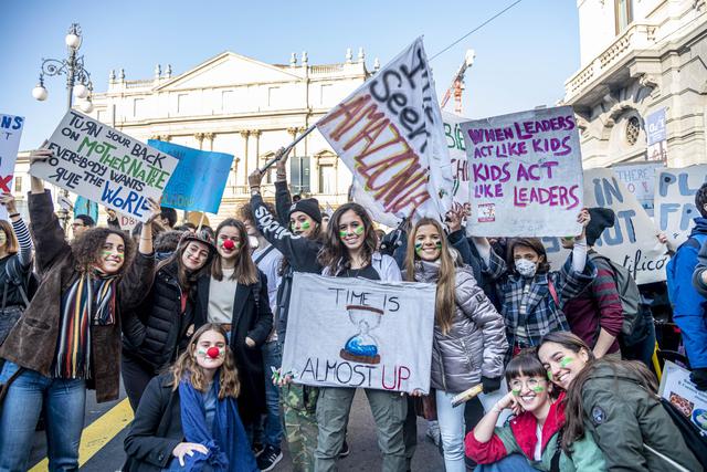 A Milano diventa 'Block Friday', partecipazione ridotta a Roma © 