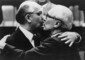 Il bacio tra Gorbaciov e Honecker © ANSA