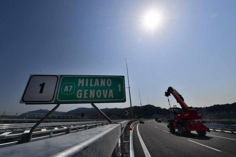 Il nuovo ponte di Genova © 