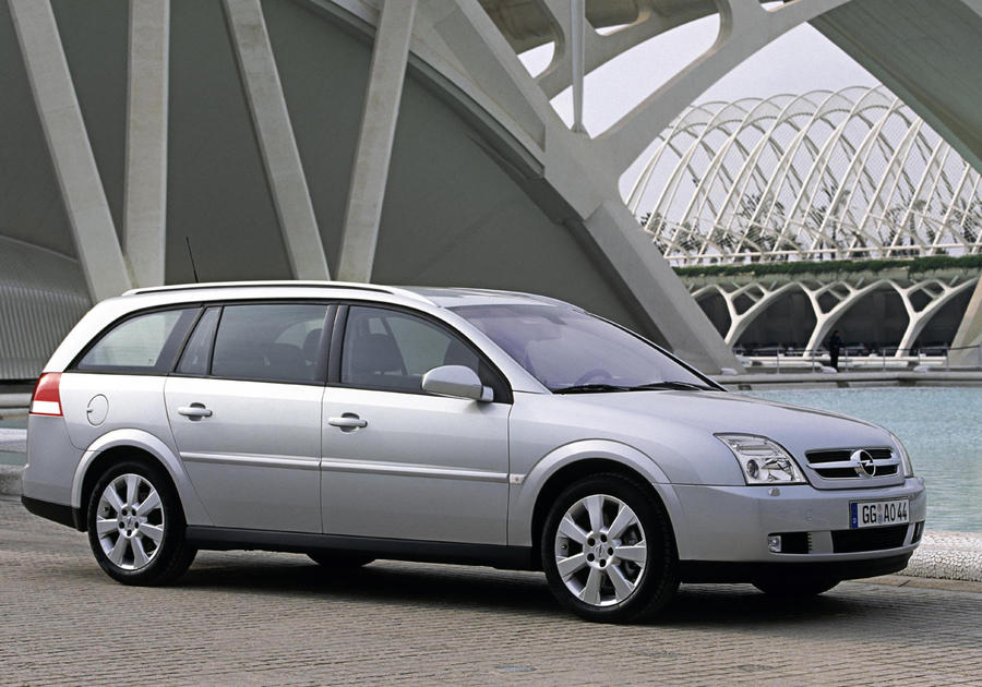 Opel Vectra, 'best in class' tra le station wagon © Ansa