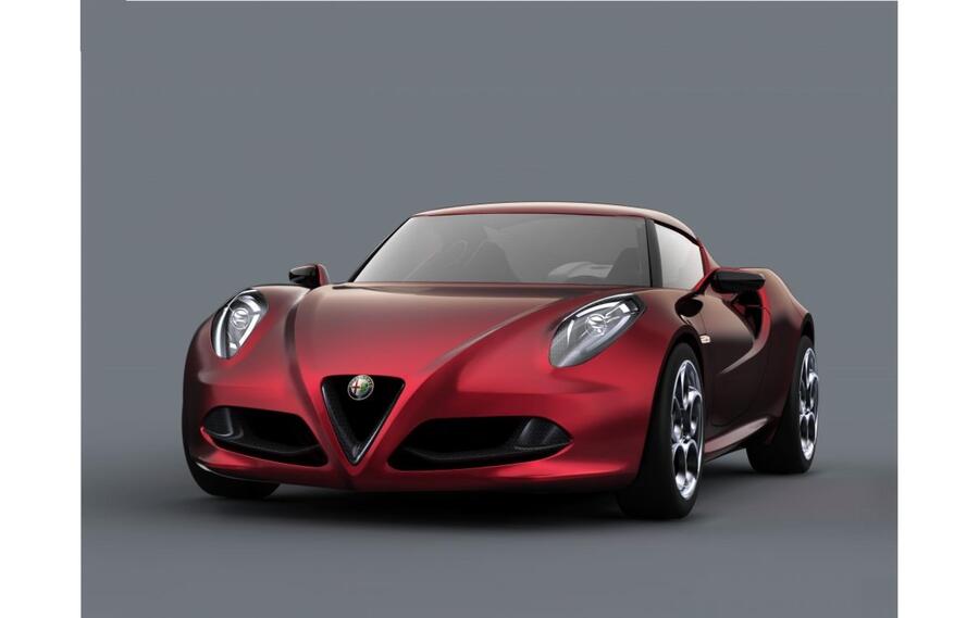 Alfa Romeo 4C: la piccola supercar compie 10 anni © 