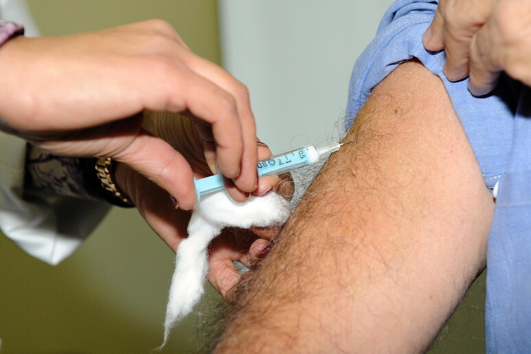 Influenza: Icardi (Siti), quest 'anno 3-5% di vaccinati in più - RIPRODUZIONE RISERVATA