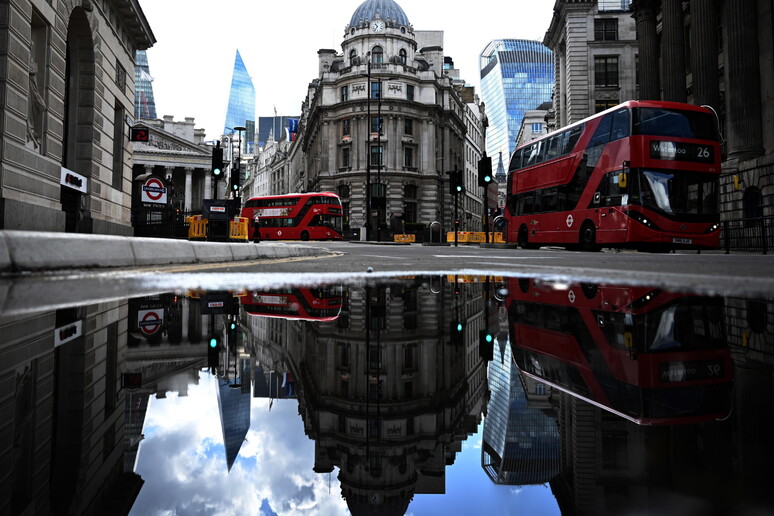 Il cuore di Londra diventa pedonale, per rilancio dopo lockdown © ANSA/EPA