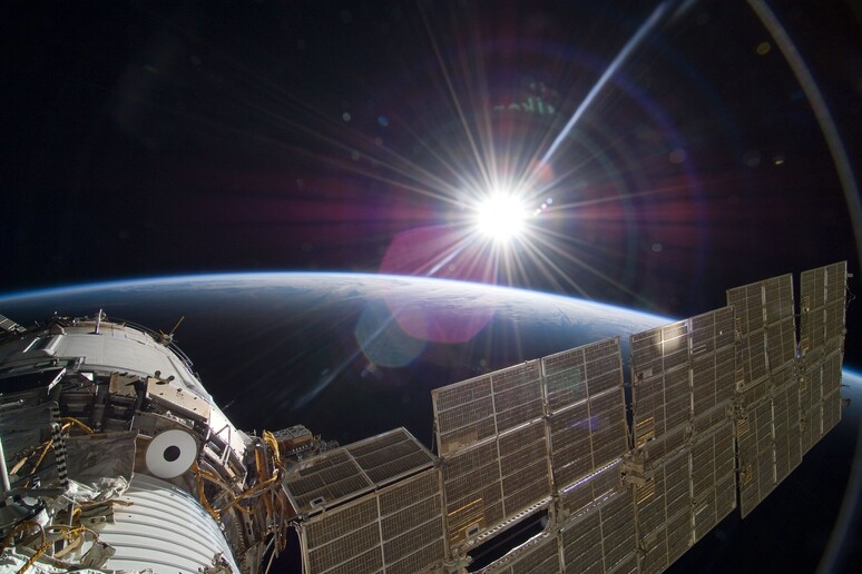Particolare della Stazione Spaziale Internazionale (fonte: NASA) - RIPRODUZIONE RISERVATA