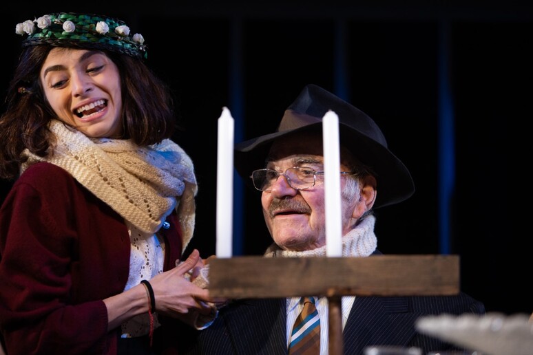 Teatro: Il diario di Anna Frank torna in tv - RIPRODUZIONE RISERVATA