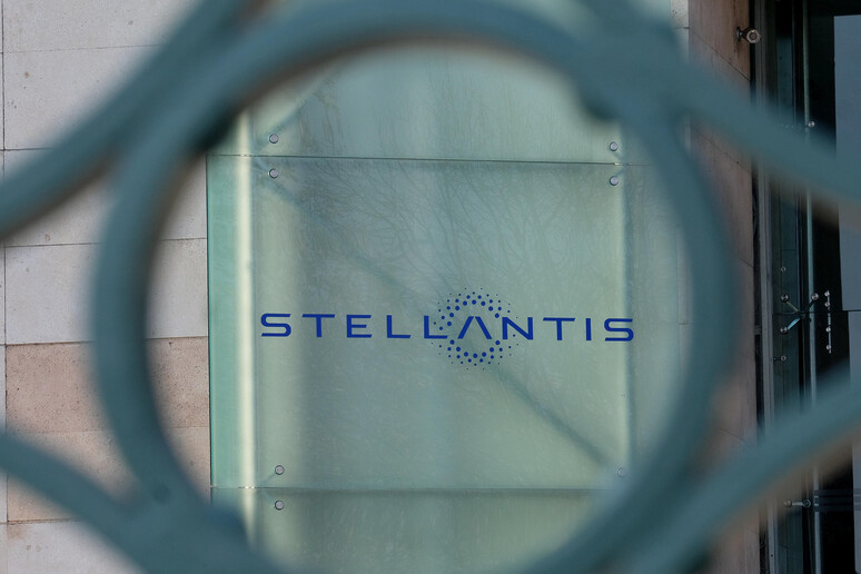 Il logo di Stellantis - RIPRODUZIONE RISERVATA