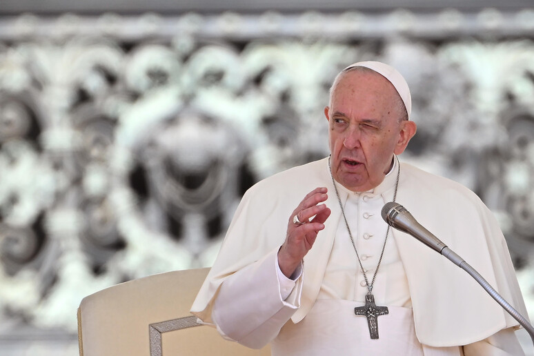 Il papa incontra i cresimandi genovesi a Roma - RIPRODUZIONE RISERVATA