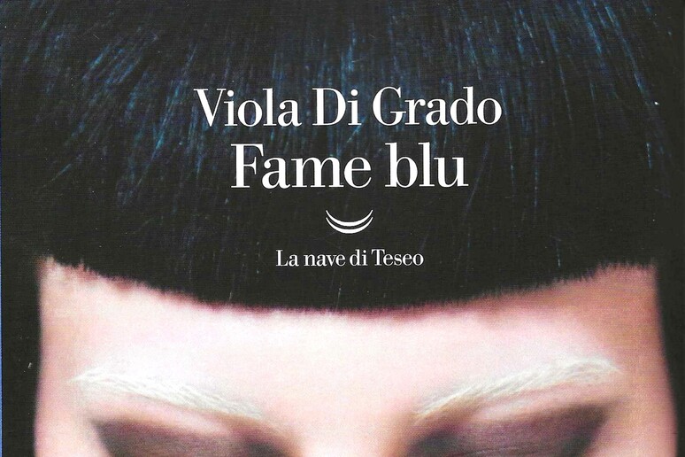 La copertina di Fame blu - RIPRODUZIONE RISERVATA