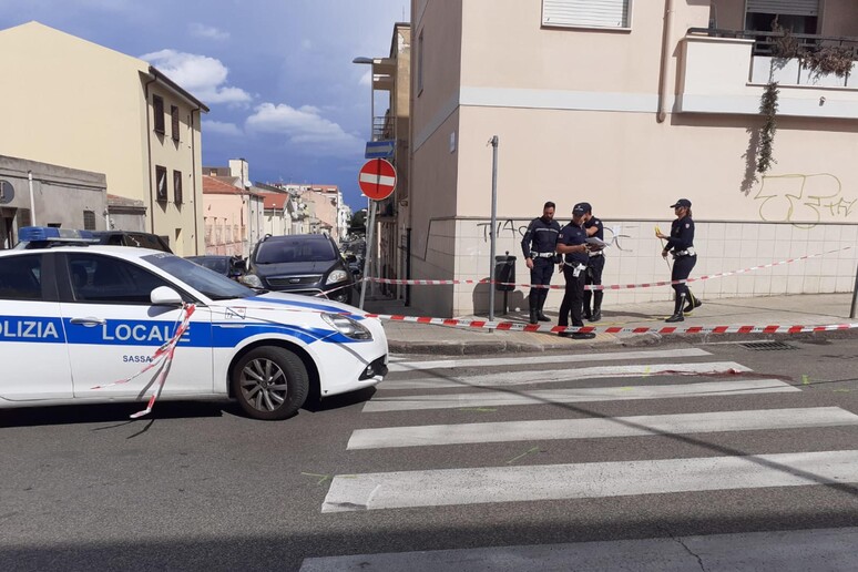 Incidente stradale a Sassari, rilievi polizia locale - RIPRODUZIONE RISERVATA