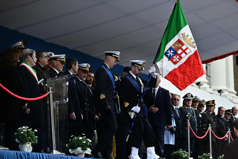 Marina Militare, consegnata la Bandiera d 'istituto all 'Istituto Idrografico della Marina Militare - RIPRODUZIONE RISERVATA