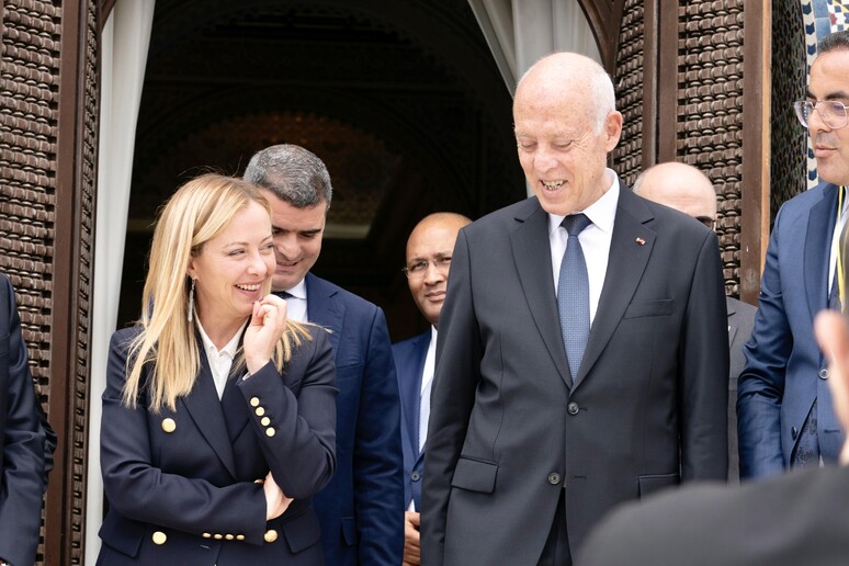 La premier Meloni incontra il presidente tunisino Saied al Palazzo presidenziale di Cartagine -     RIPRODUZIONE RISERVATA